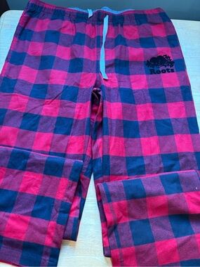 Roots men’s & Navy Buffalo Plaid Pajama Pants